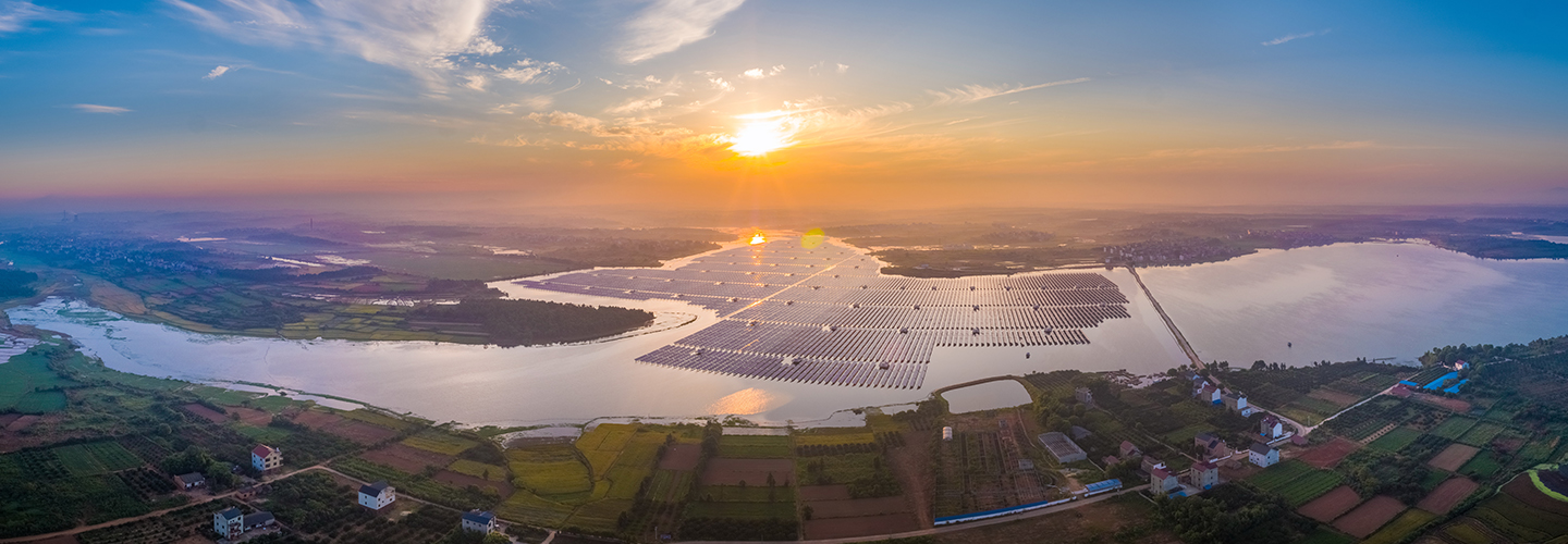 南宫NG·28江西鄱阳123.235MW “渔光互补”型光伏发电扶贫项目